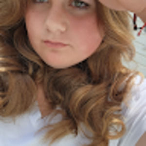 Meet your Posher, Mia